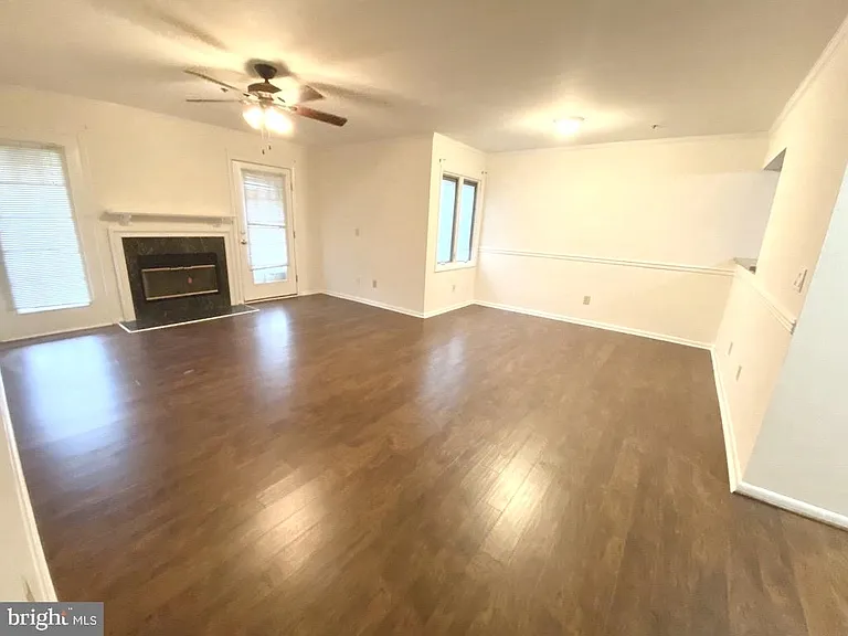 203 Madeline Ct #139 — Photo 3