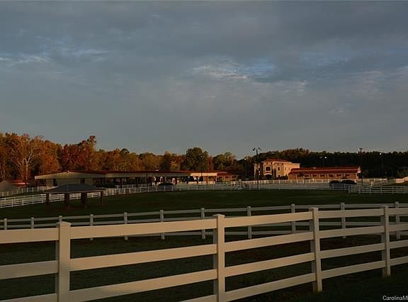 5th image of 5521 Joli Cheval Ln