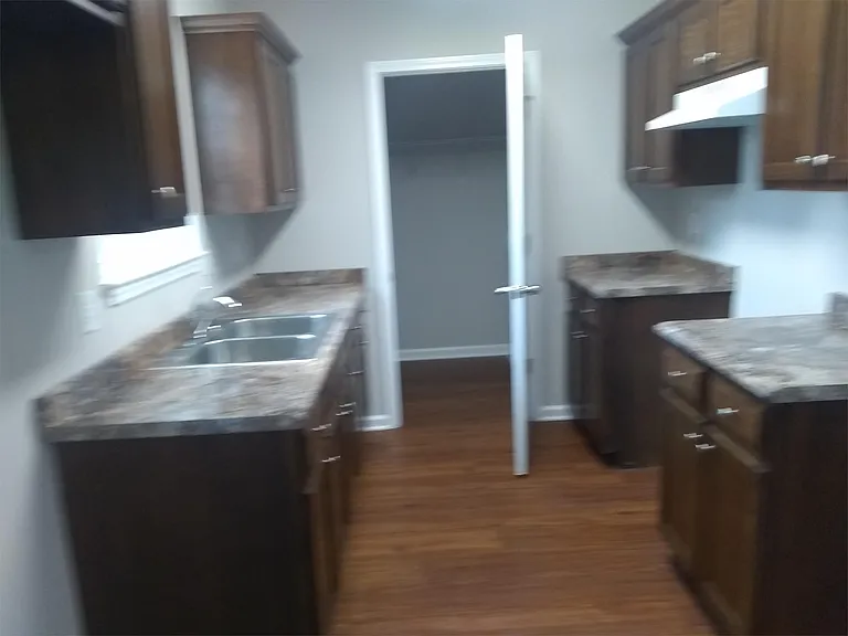 2043 Leota St — Photo 5