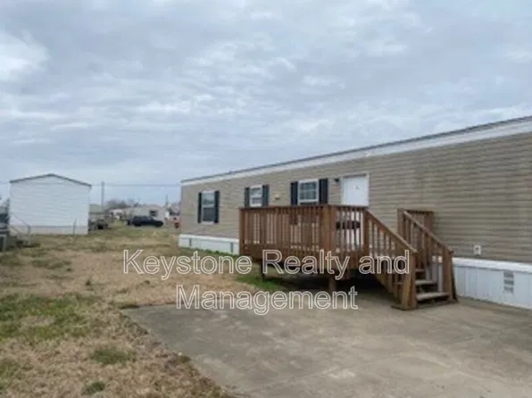 910 Gabby Ln, Oak Grove, KY 42262