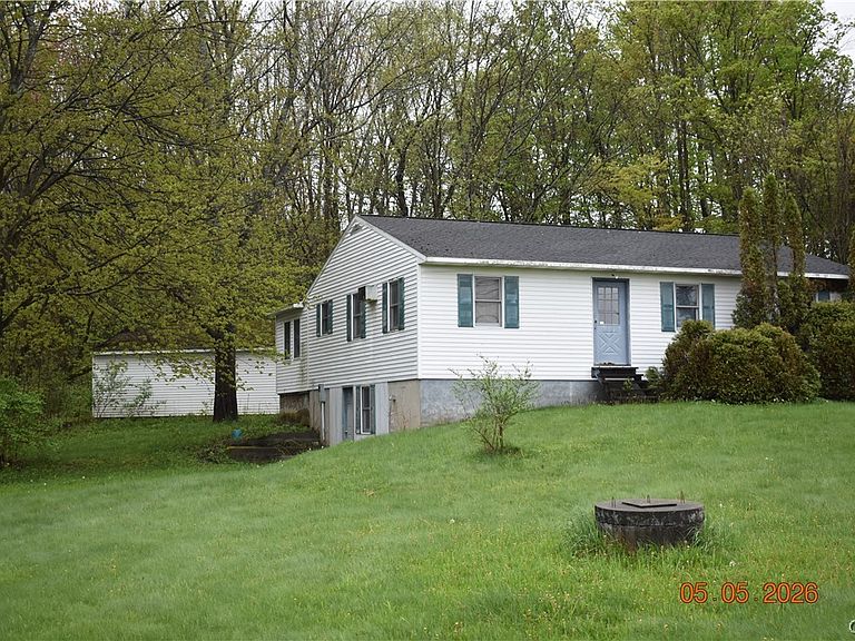 Listing photo 5