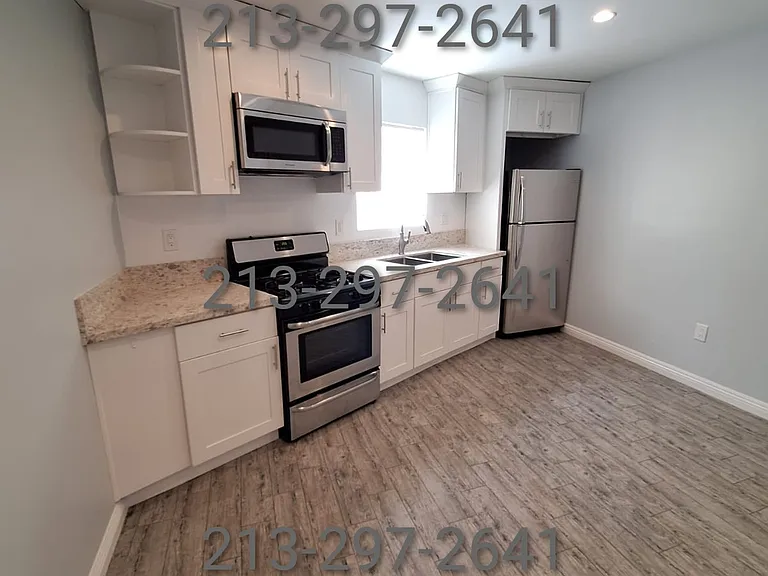 527 N Coronado St #16 — Photo 4