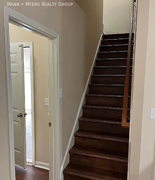 123 Cypress Hill Ln — Photo 6