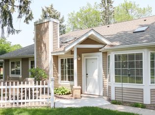 1945 Waterford Pl SW, Rochester, MN 55902