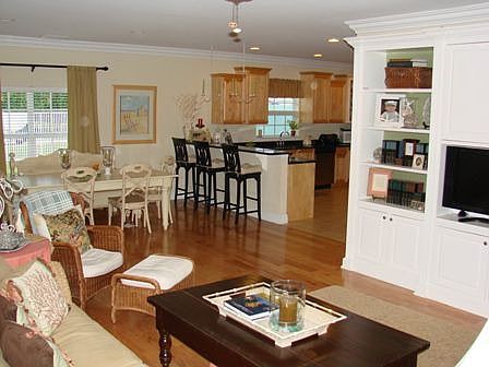 Great room looking toward kitchen
