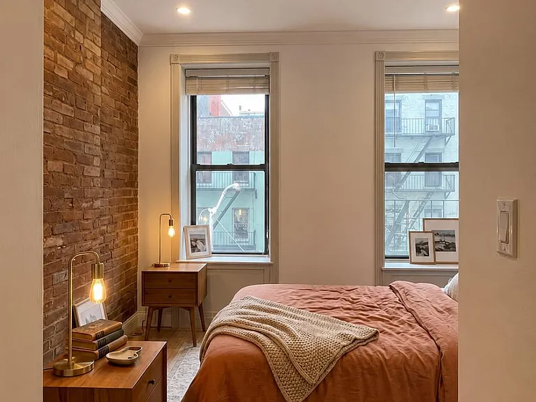 105 Thompson St #7 — Photo 2