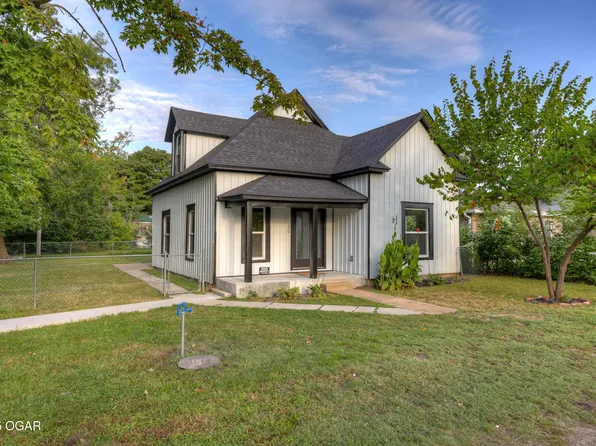 106 S Fox St, Alba, MO 64830