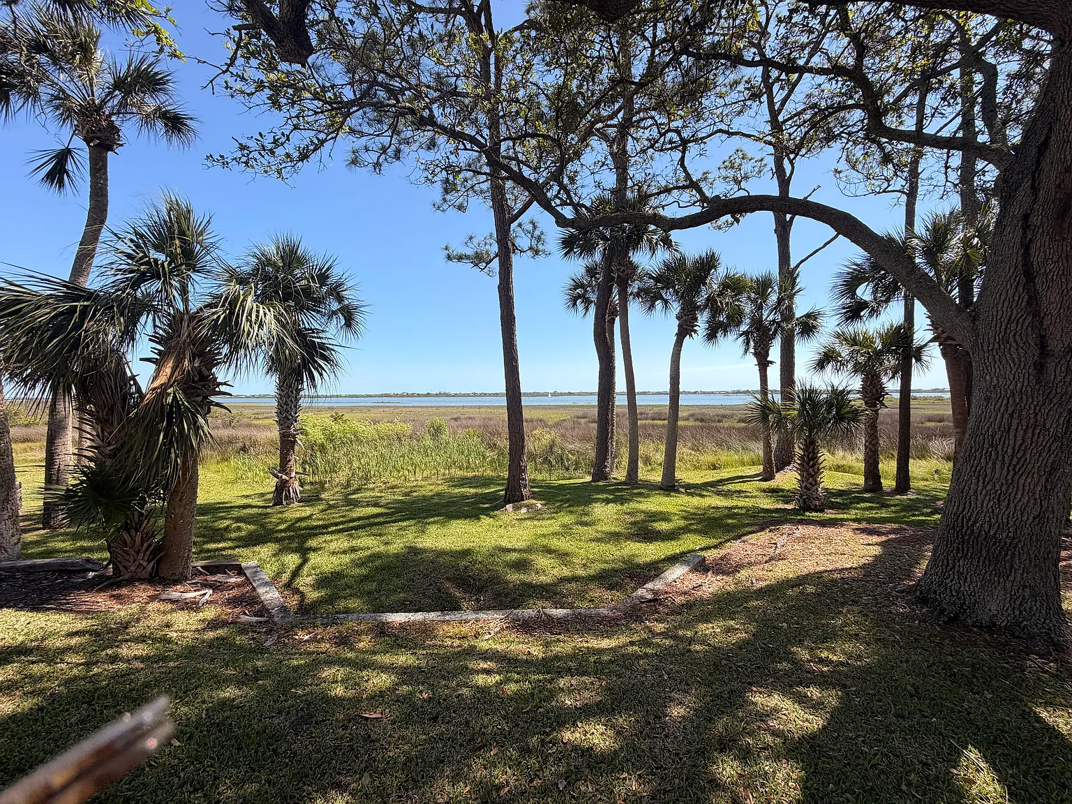 2 bed, 880 sqft, $1,600 — Photo 4