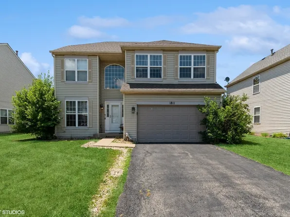 1811 Prairie Ridge Dr, Plainfield, IL 60586