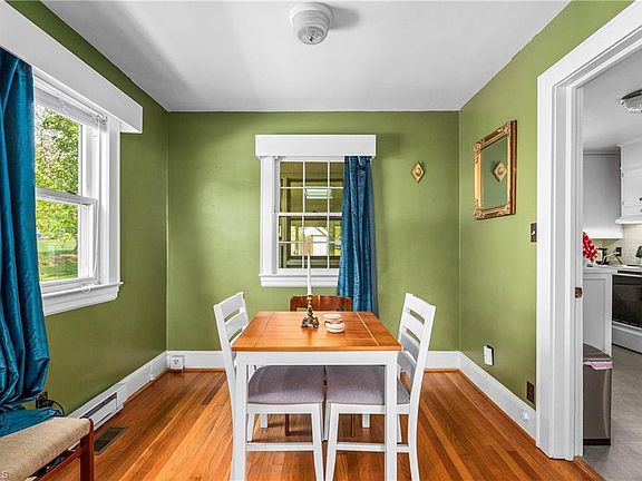 4th image of 641 Willowbrook Ln