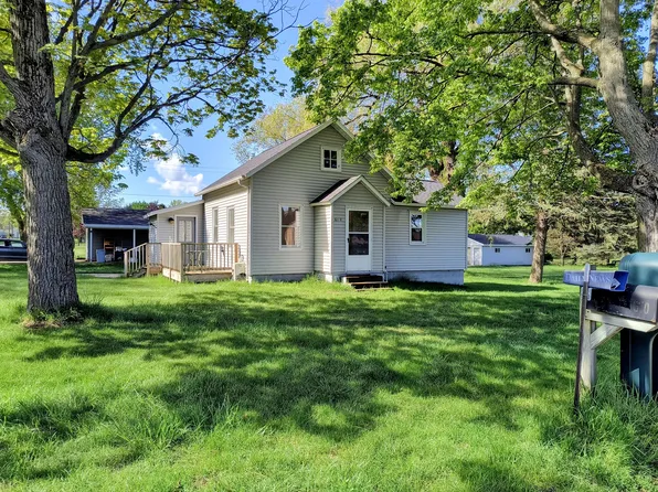 610 2nd St, Ludington, MI 49431