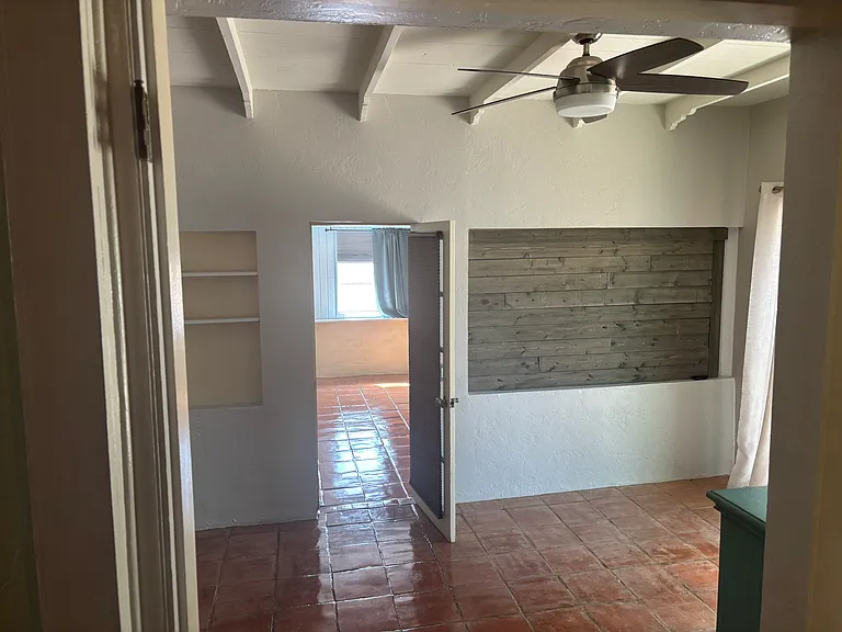 2537 N Orchard Ave — Photo 26