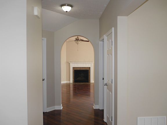 2nd image of 6081 Lakes At Taylor Station Dr