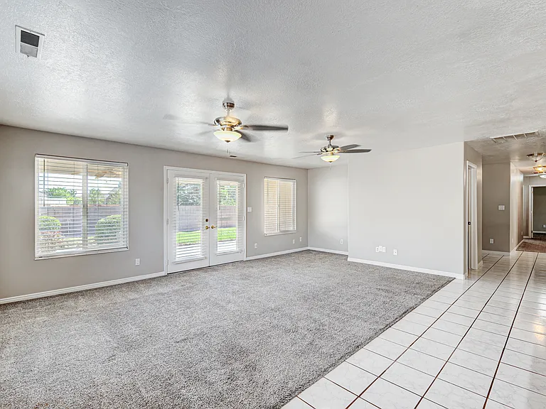 1545 W 5650 N — Photo 12