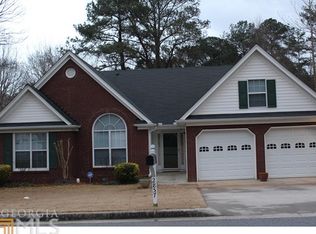 2857 Hillvale Cove Dr, Lithonia, GA 30058