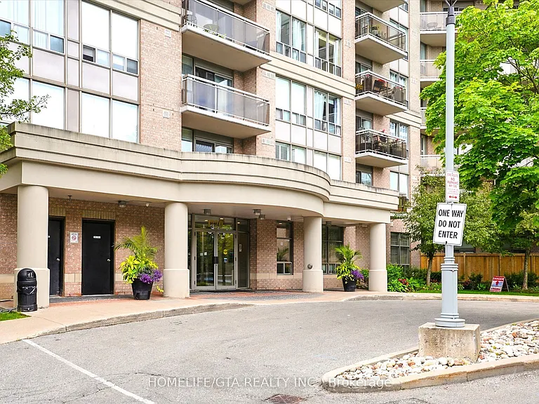 1720 Eglinton Ave E #821 — Photo 4