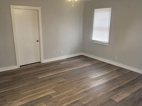 3rd image of 1213 Cheryl Dr