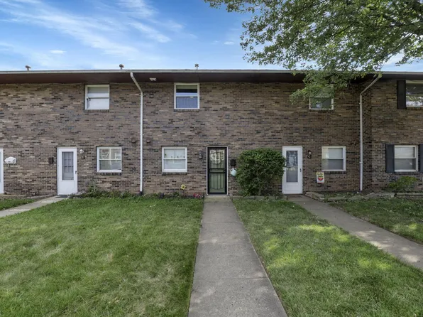 1226 Woodbrook Cir W APT D, Columbus, OH 43223