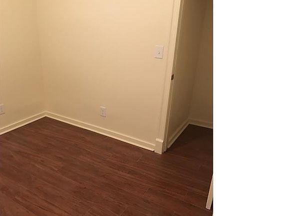 2nd image of 7628 S Eberhart Ave