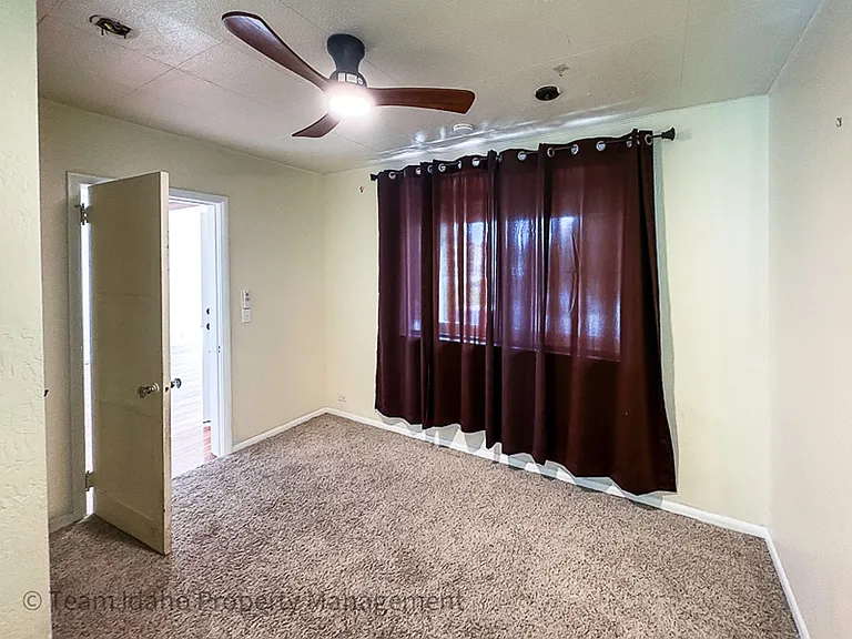 415 S Polk St — Photo 14