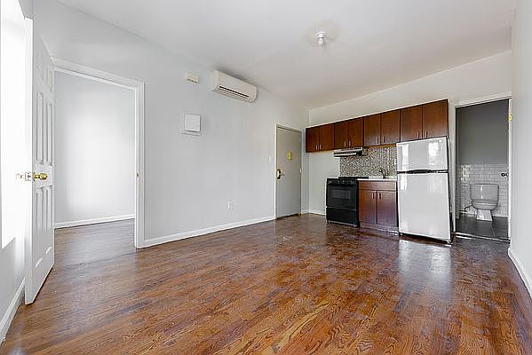 1st image of 532 Willoughby Ave APT 2F