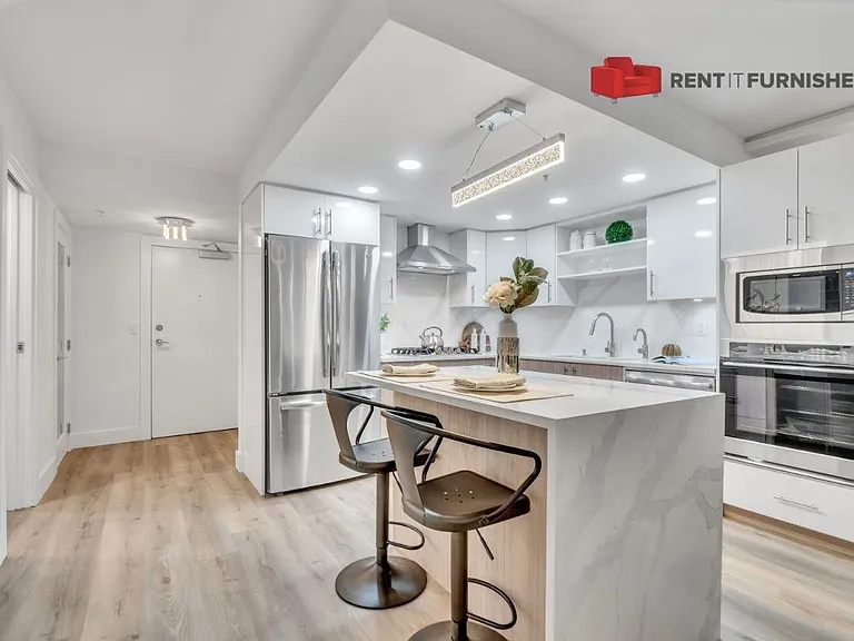 1125 Homer St — Photo 2
