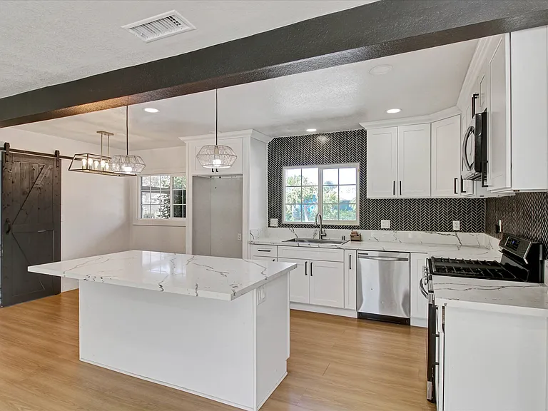 5330 Nottingham Rd — Photo 11