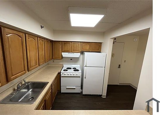 1st image of 1 Sterling Dr #231