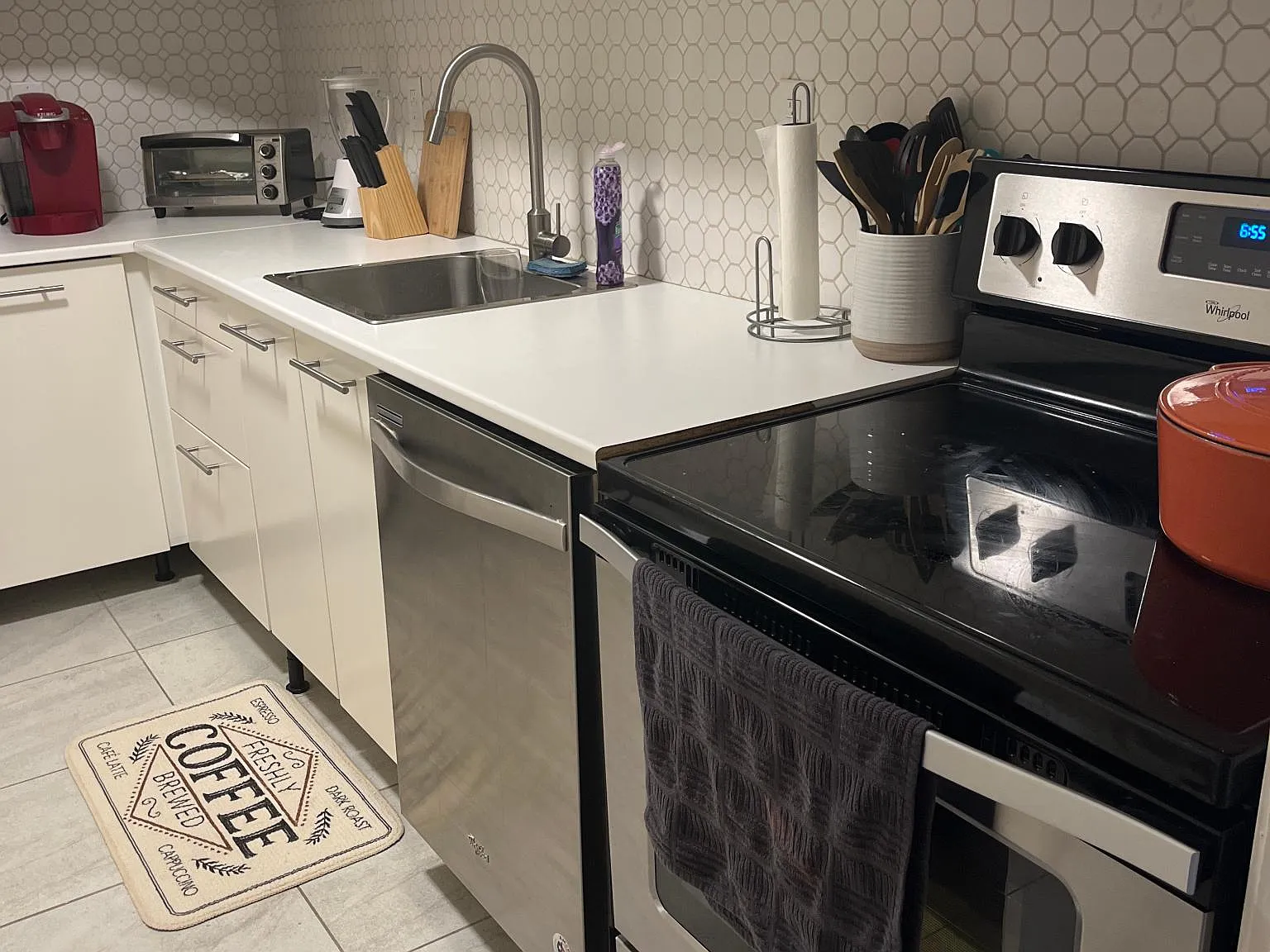 55 Sea Park Blvd — Photo 3