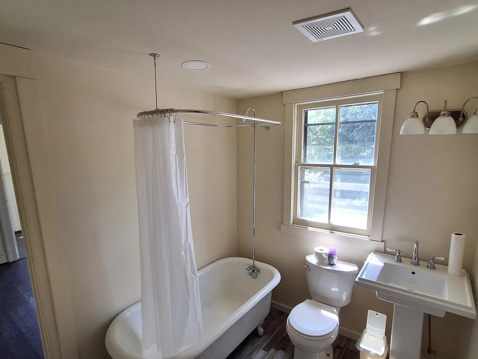 1115 Jackson St — Photo 2