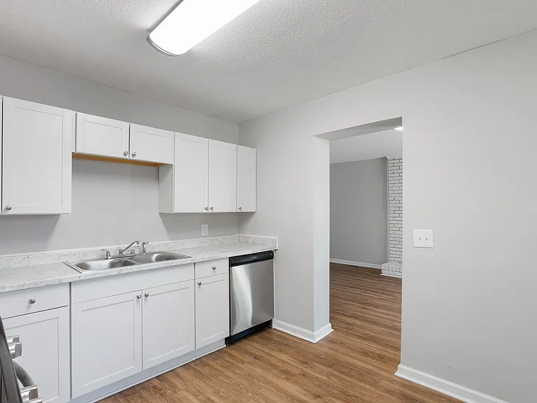 102 Burdock Cir — Photo 11