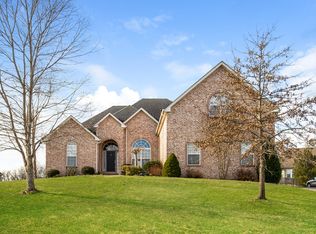 1005 Kellyn Ln, Hendersonville, TN 37075