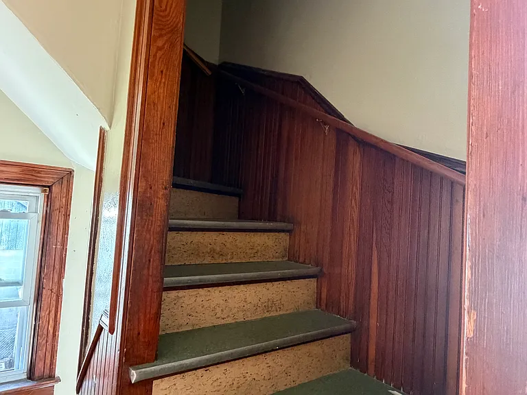 49 Blackamore Ave #2 — Photo 9