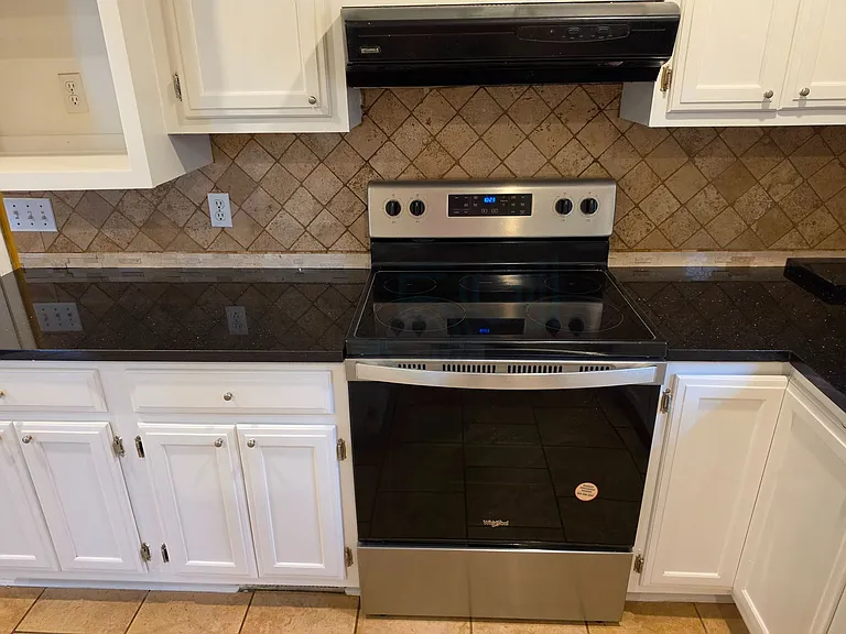 6 Woodlore Ct — Photo 10