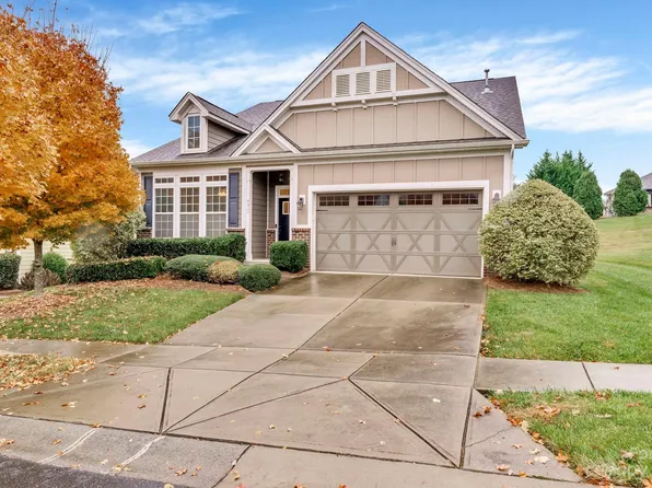 4411 Clos Du Val Rd, Charlotte, NC 28214