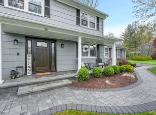10 Walker Dr, Hillsborough, NJ 08844