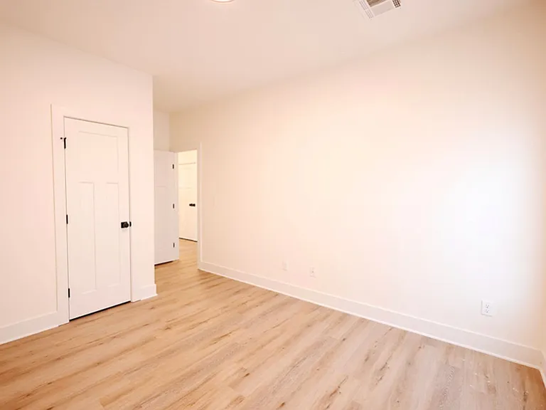 615 Briarbrook Ln — Photo 16