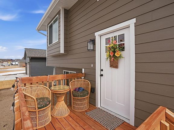 4th image of 4012 Magnum Rd