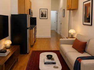 237 W 13th St #1, New York, NY 10011