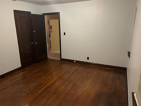 4th image of 4409 Brandywine St NW #Lr1