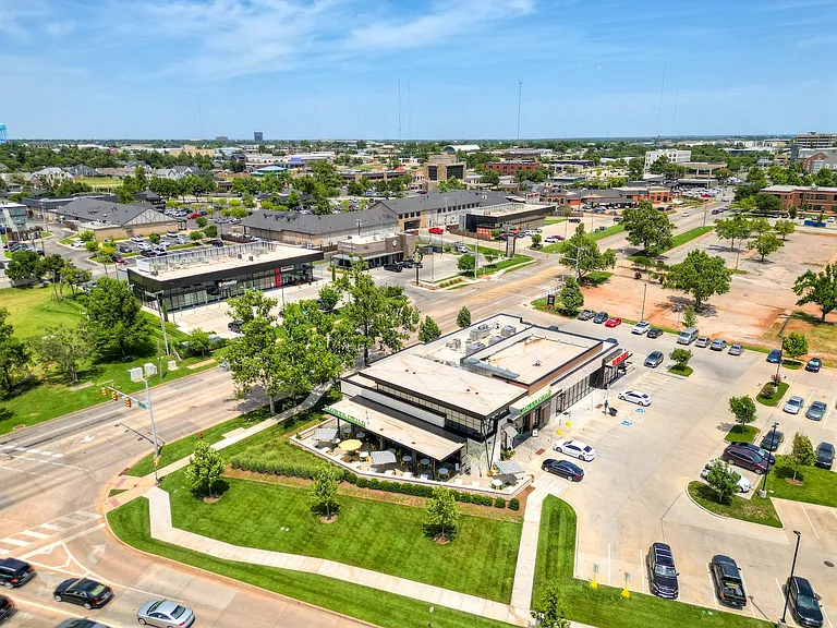 1110 Sherwood Ln #212 — Photo 6