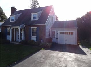 19 Eastbourne Rd, Rochester, NY 14617