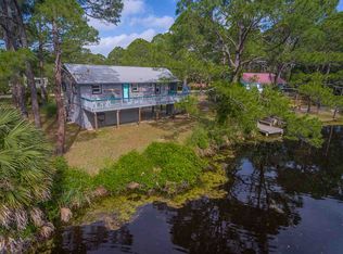 250 Harbor Cir, Alligator Point, FL 32346