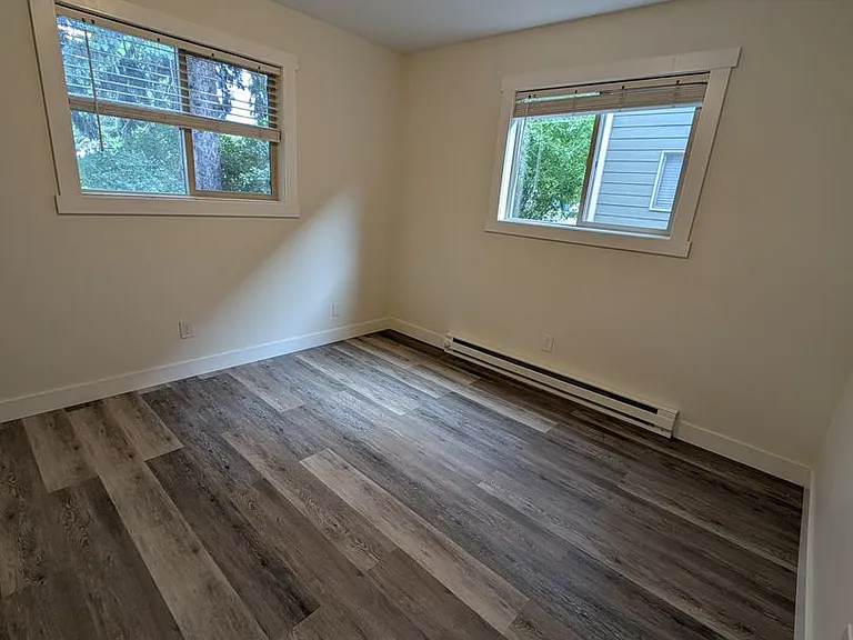 509 N Black Ave #1-8 — Photo 8