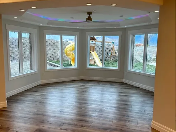 877 W Evans Ln, Saratoga Springs, UT 84045