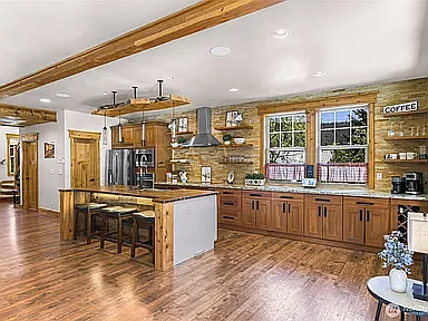 308 W Montana Ave — Photo 3
