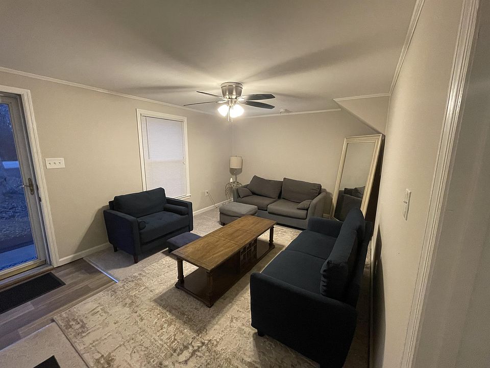 2nd image of 240 Three Cedars Ln #4