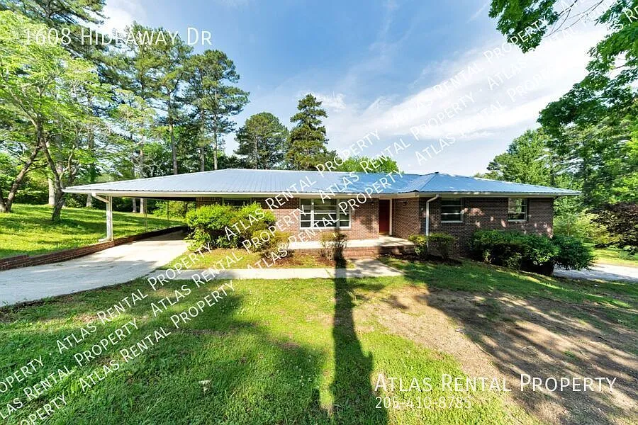 1608 Hideaway Dr