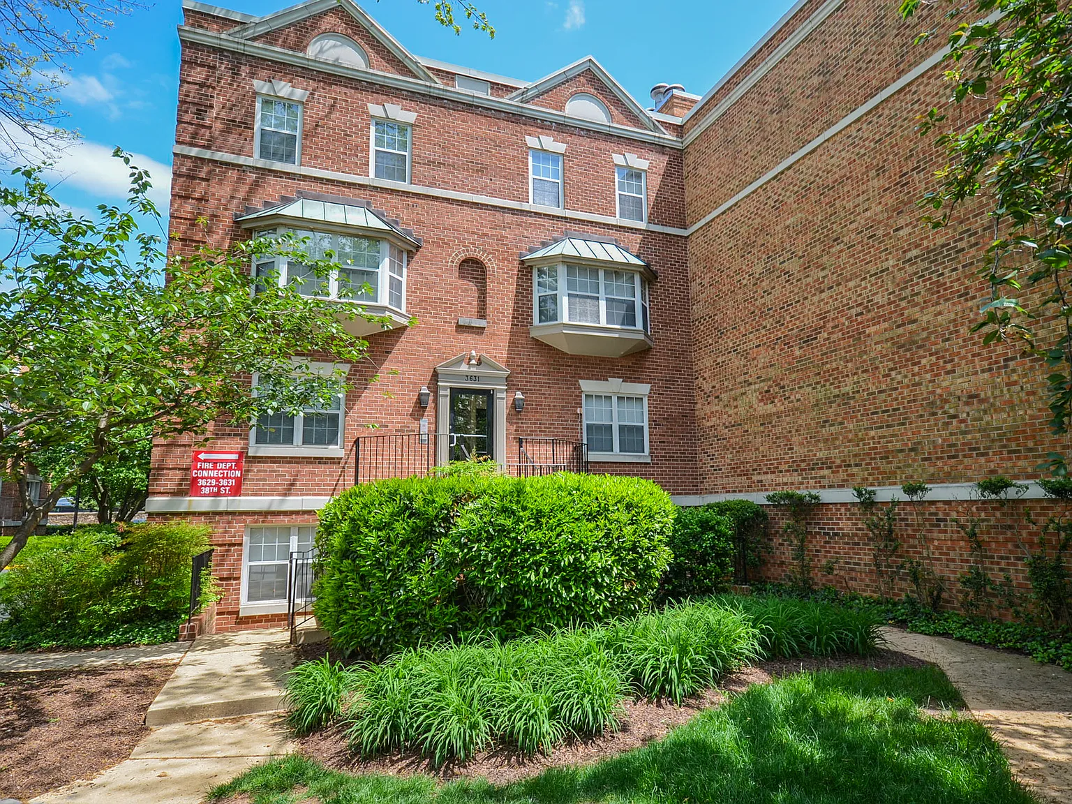 1 bed, 763 sqft, $2,600 — Photo 1
