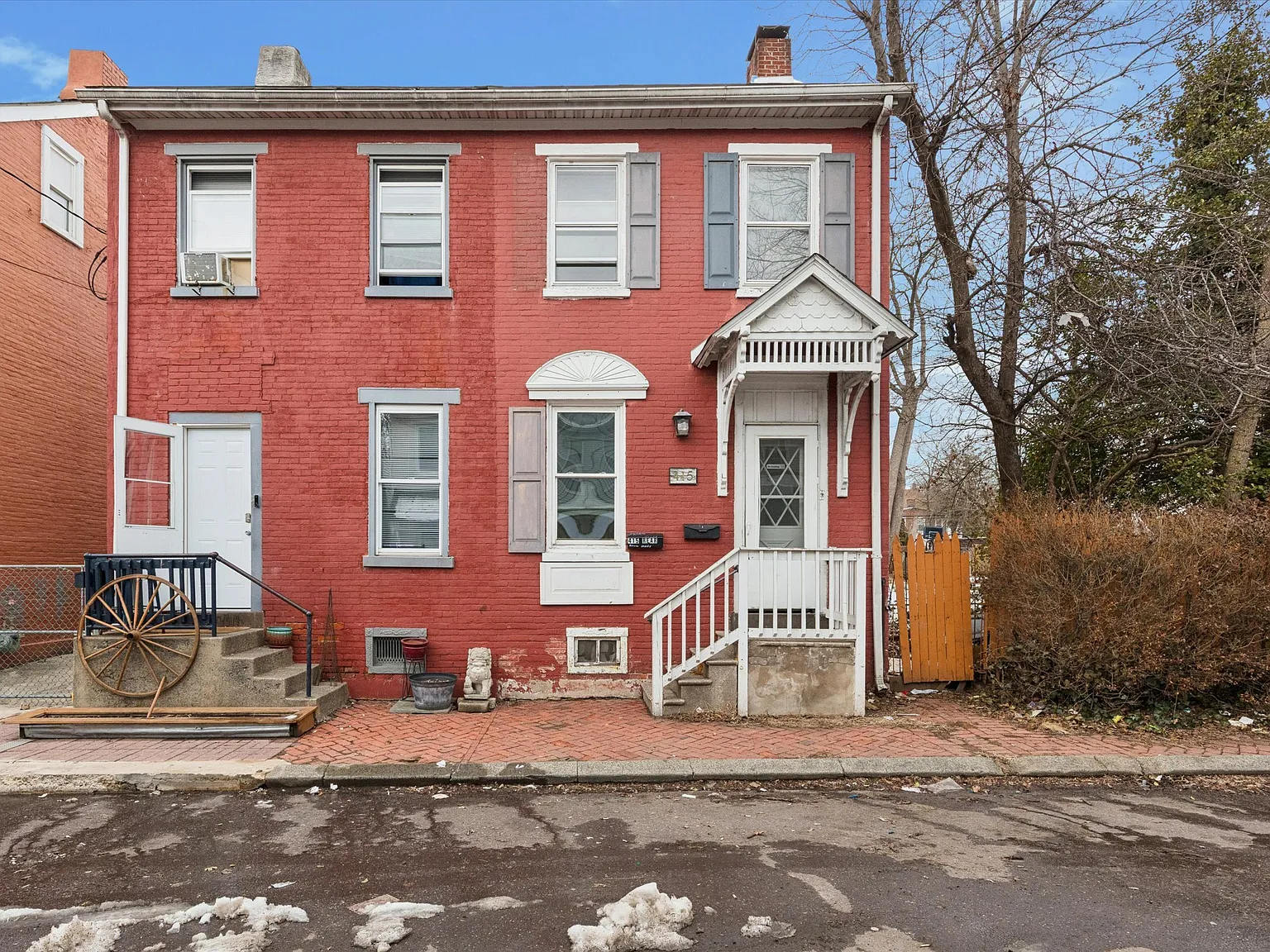 415 Walnut Street - 1 — Photo 1
